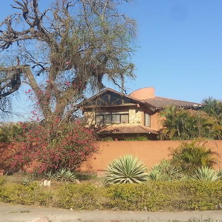 La Casona Hotel Boutique Camiri 외부 사진